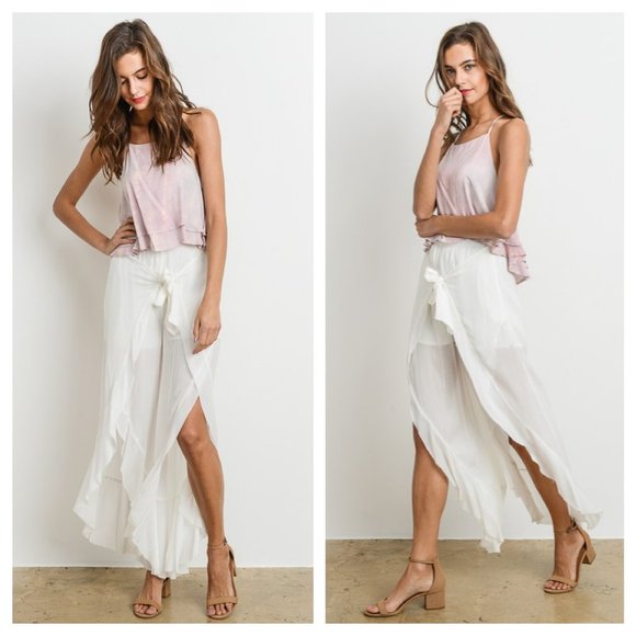 Evie Carche Pants - 🦋MAKE AN OFFER!🦋 White Ruffle Pants